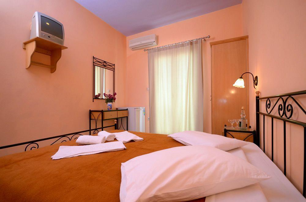 Soula Naxos Hotel Naxos City Bagian luar foto