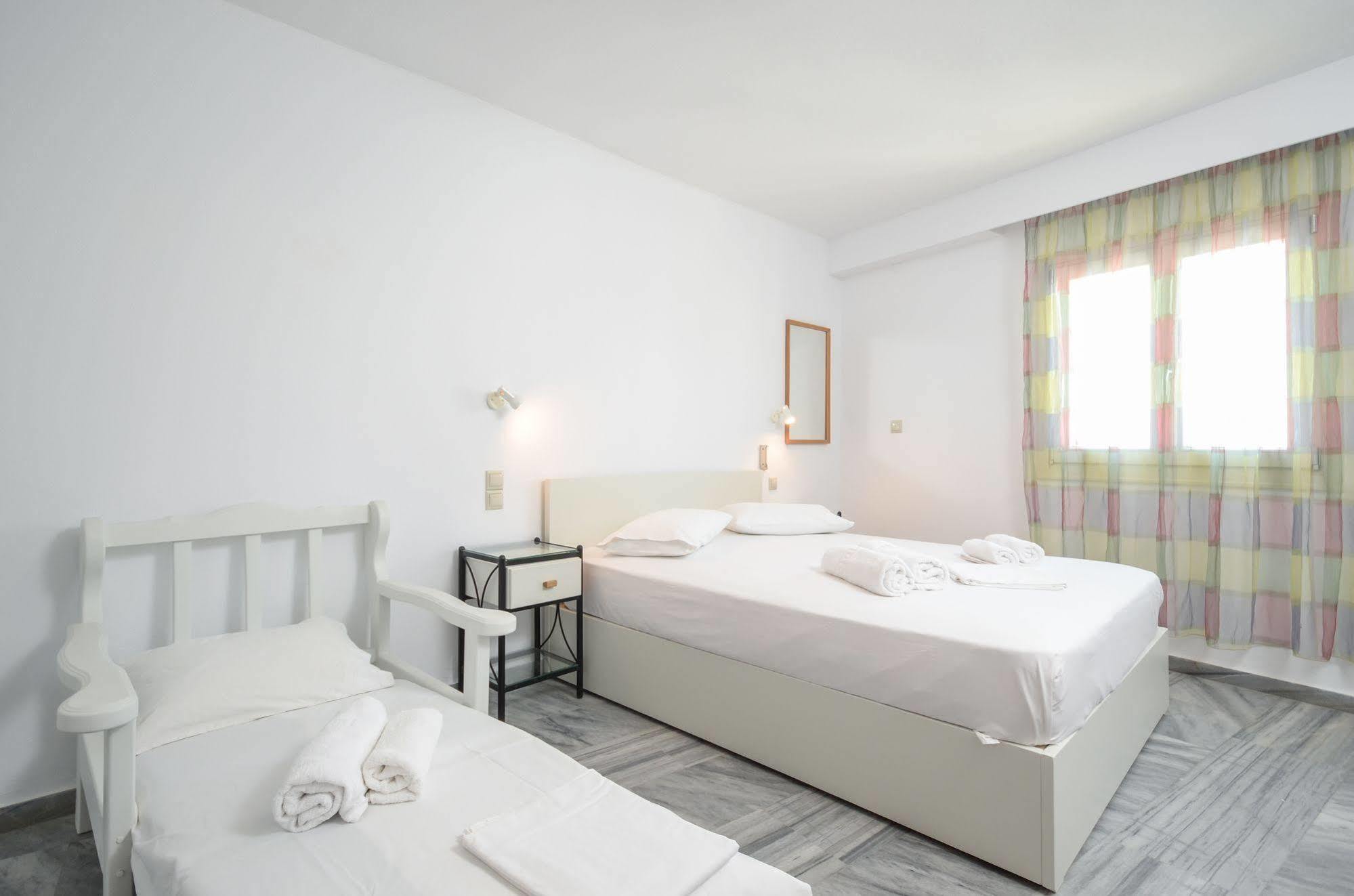 Soula Naxos Hotel Naxos City Bagian luar foto