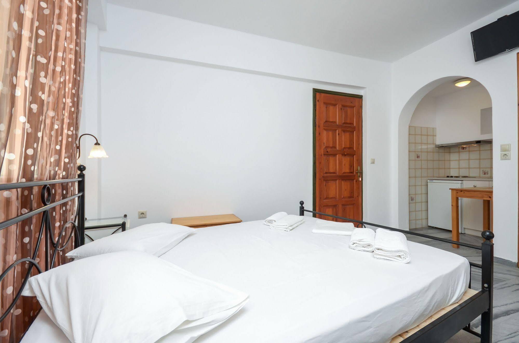 Soula Naxos Hotel Naxos City Bagian luar foto